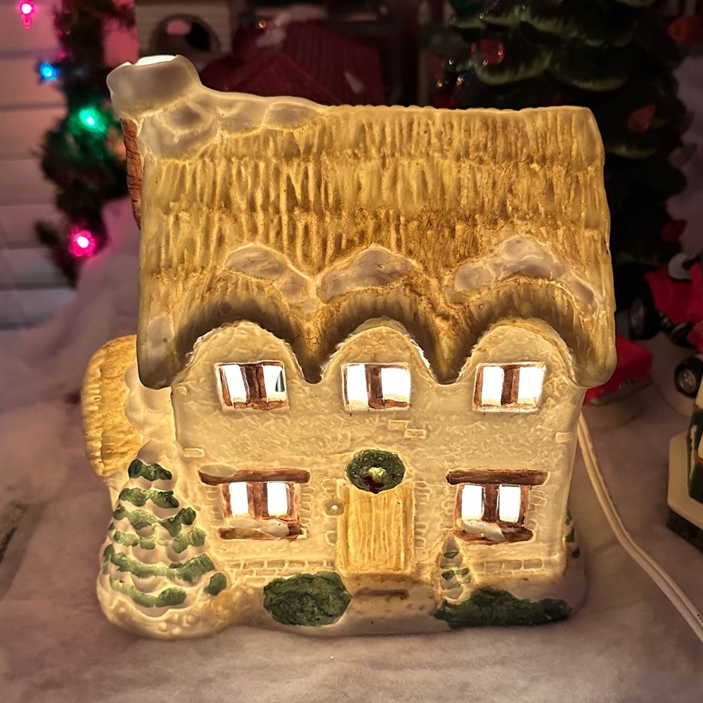 Christmas Snow Village Cottage Light Vintage decor Cozy